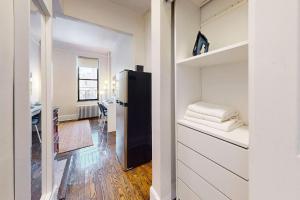 The Alphabet Haus Vibe 8768