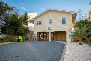Sandy Dunes by Oak Island Accommodations