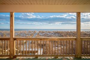 Sandy Dunes by Oak Island Accommodations