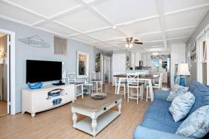 Sandy Dunes by Oak Island Accommodations