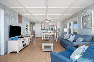 Sandy Dunes by Oak Island Accommodations