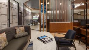 The Vibe on 5th V Vibe 8754