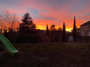 Maison confortable pour 6 personnes avec terrasse et jardin