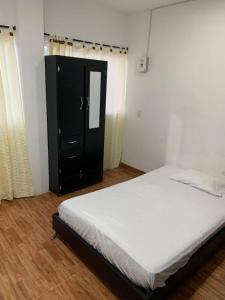 Habitación amoblada coveñas