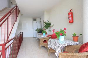 Apartments with parking space Tucepi, Makarska - 6695