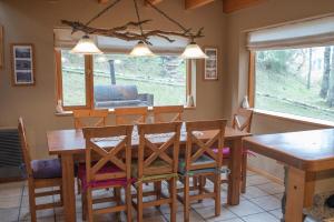 Excelente Casa en bosque con vista a Chapelco y Lago Lacar