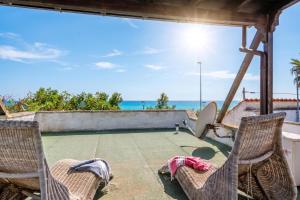 Kallisti Beach House - Happy Rentals