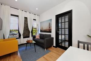 The Gram VIII Vibe 8565