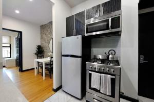 The Gram VIII Vibe 8565