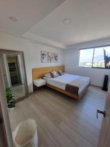 Excellent location, view, close to Provence, Envigado Medelllin Colombia