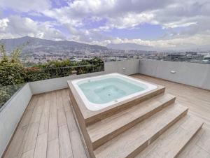 Excellent location, view, close to Provence, Envigado Medelllin Colombia