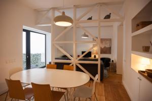FLH Bairro Alto Apartment with Terrace