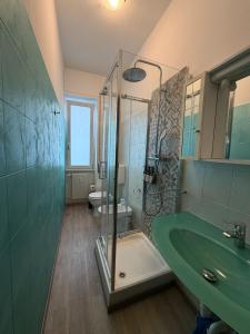 Golden Sea Apartment