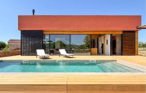 House Akai