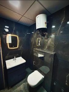 Skyline suites in Noida