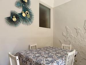 HOST4U - Adas, Parasio old city, 5 min to beaches