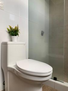 Inara 1 - Apartamento Grande con vistas al aeropuerto - Zona 13 de la Ciudad de Guatemala