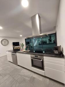 Villa Bavaria A house with private pool & garden