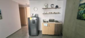 Cold AC, fast Wifi, best Laureles location and rates