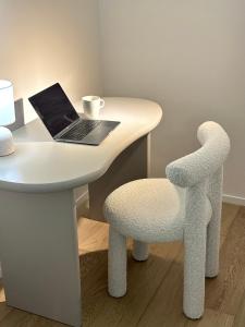 Sempione-CityLife Design Flat 60mq with Studio Space