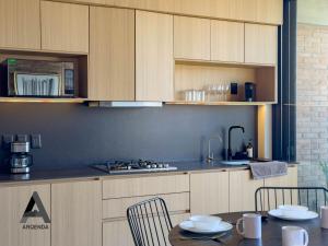 Spacious Loft with View and Balcony in Midtown Providencia 702