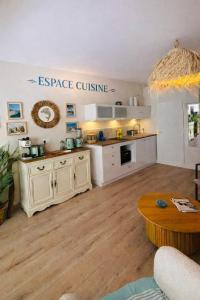 Loft 40m climatisé - Gare St-Roch - Plages 15min