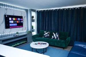 2 bedroom apartment with balcony in Southsea