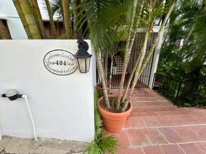 Oceanview Gem Pool & Balcony Conchas Chinas