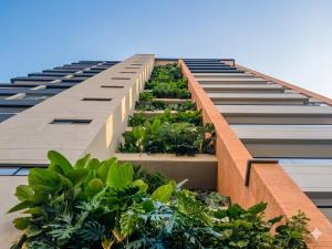 Modern Apartment with Balcony | Near El Poblado