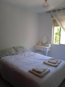 Apartamento completo hasta diez personas 1º linea de playa 5 minutos de Gibraltar
