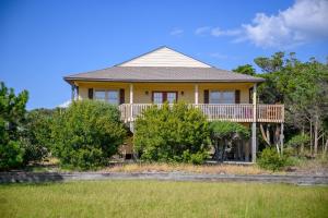 Pelican Palace by Oak Island Accommodations