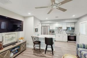 Renovated One-Level Walk to Beach 1 BR Condo