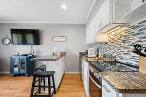New Listing - Spring Discounts Beach View Condo