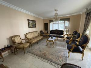 Classic Elegant Apartment in Madinaty