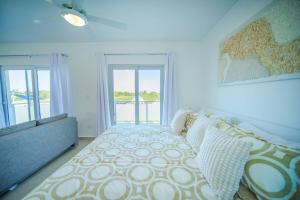 Work Relax Studio Pools Fast Wi-Fi in SOV