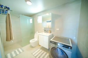 Work Relax Studio Pools Fast Wi-Fi in SOV
