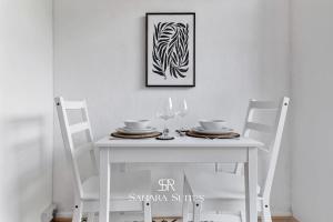 New Modern 1BR Putney Apt - Family & Contractors Stay