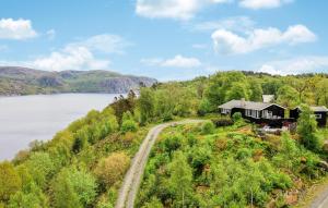 Cozy Home In Farsund With Wifi