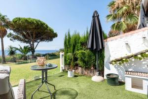 Torrenueva: Sea Views Garden Andalusian Charm