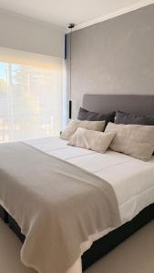 France Golf Apart - Flat Deluxe con estacionamiento privado, pileta y gimnasio