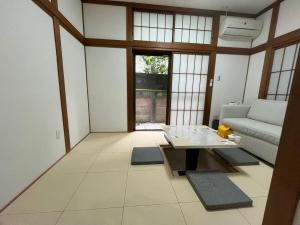 Waseda Michi 2 minutes from the station a detached house perfect for family trips