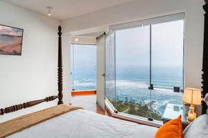 Spectacular Panoramic Ocean View in Miraflores