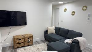 Crisp & Connected - Newly Finished 2BR Family Home