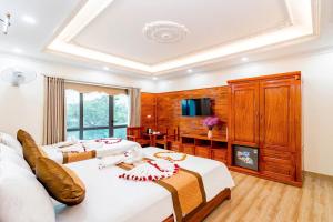 Quỳnh Anh Luxury Hotel