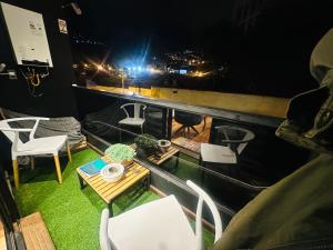 Luxury one bedroom apartment, high amenities