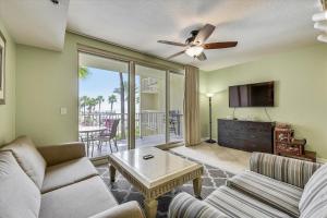 Shores of Panama 204 - 2nd Floor 2 Bdrm Sleeps 8. Same Floor Parking. Free Fun