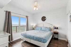 Shores of Panama 2327 - 1 BedroomBunks and Sleeper Sofa. Sunset View Free Fun