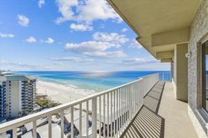 Shores of Panama 1427 - Premium Gulf-Front 2 Bedroom Sleeps 6
