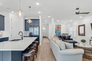 Saltwater Solace - 4 bedroom3 bath private home near boat ramp and Gulf of Mexico