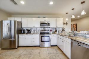 Origin at Seahaven 403 - Spacious 3 Bedroom wSunset View Free Fun